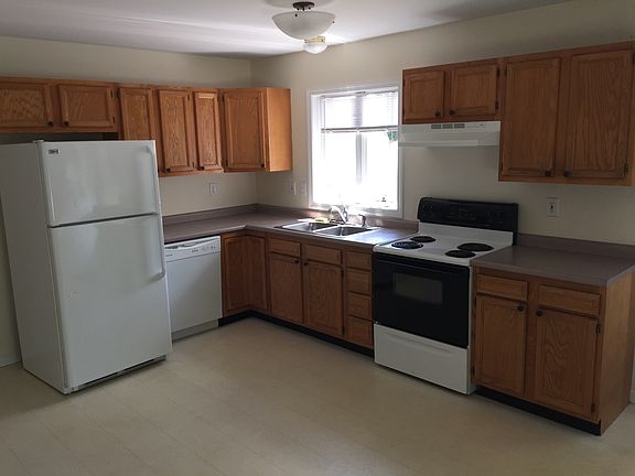 4th image of 13 Alden St #A