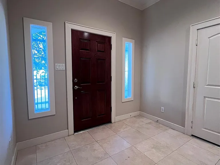 3000 McCulloch Cir — Photo 4