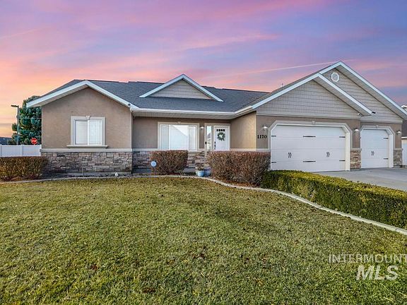 4th image of 1170 Connor Ct