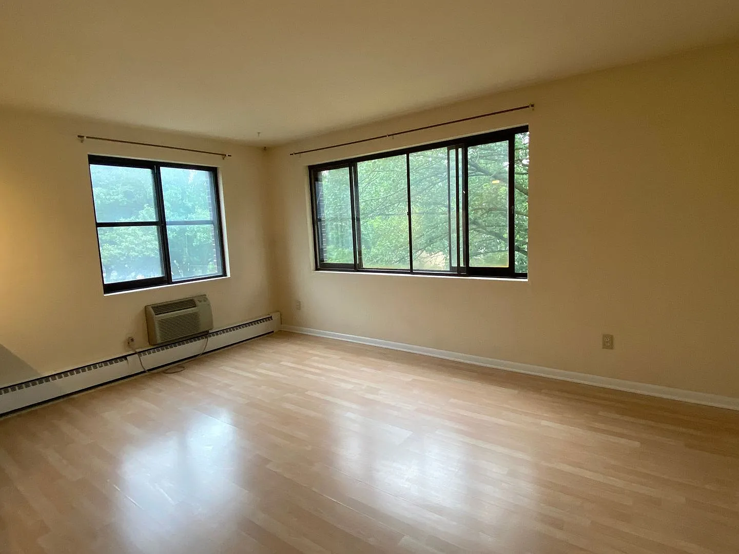 415 Wisconsin Ave — Photo 3