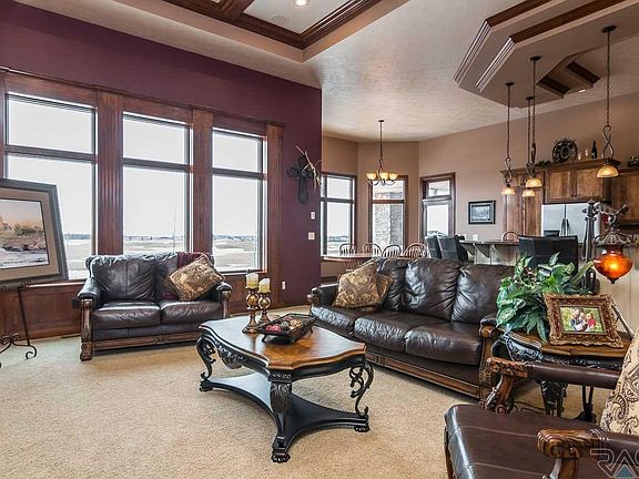 4th image of 47197 Bakker Cir