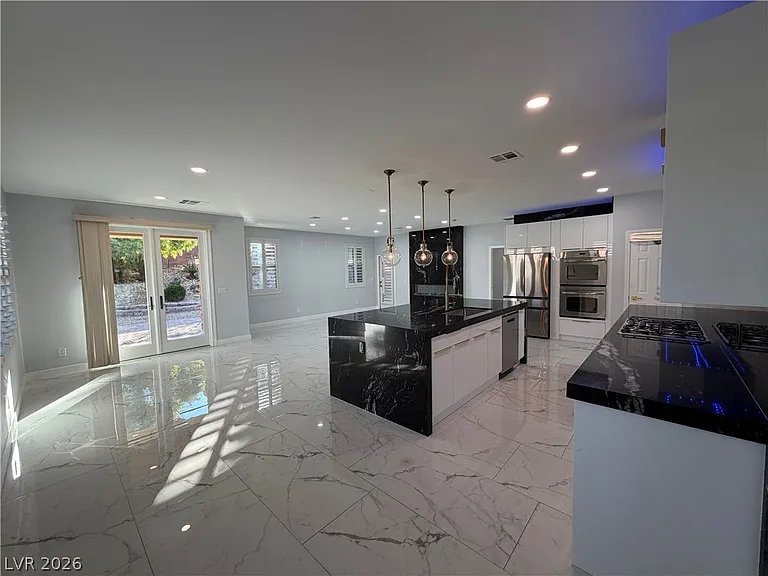 5501 Alden Bend Dr — Photo 3
