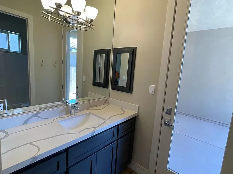 12771 S Karimme Ave — Photo 18
