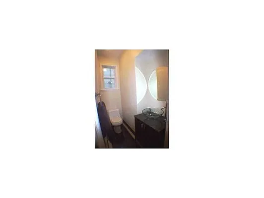 Sold by Remax Real Estate Professionals | media 9