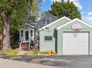 1200 Bayview Rd, Fox River Grove, IL 60021