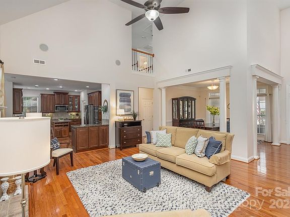 2nd image of 3535A Savannah Hills Dr