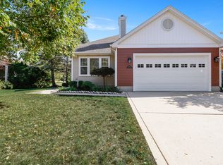 1808 Crimson Dr, Valparaiso, IN 46383