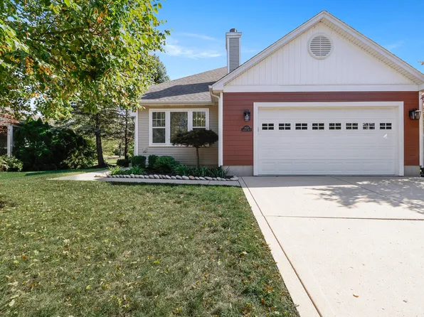 1808 Crimson Dr, Valparaiso, IN 46383