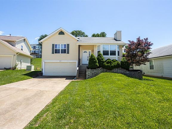 2nd image of 5712 Sundesert Cir