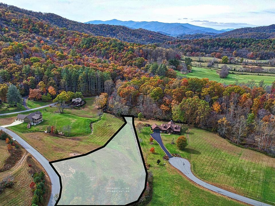 2nd image of 4 Rivendell Dr