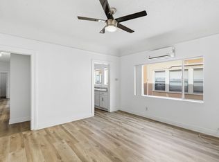 707 W 48th Street, Los Angeles, CA 90037