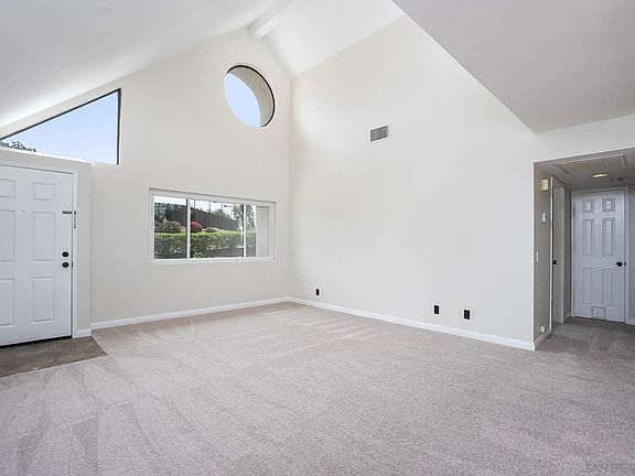 5th image of 11875 Caminito Ronaldo Unit 205