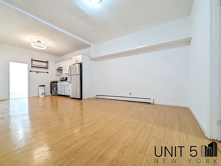 82 Eldert St #1 — Photo 2