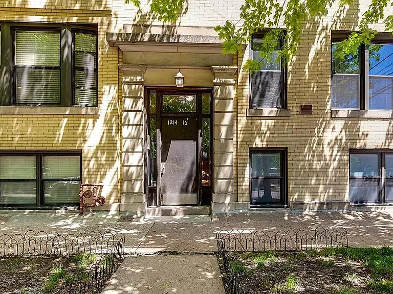 1216 W Thorndale Ave — Photo 13