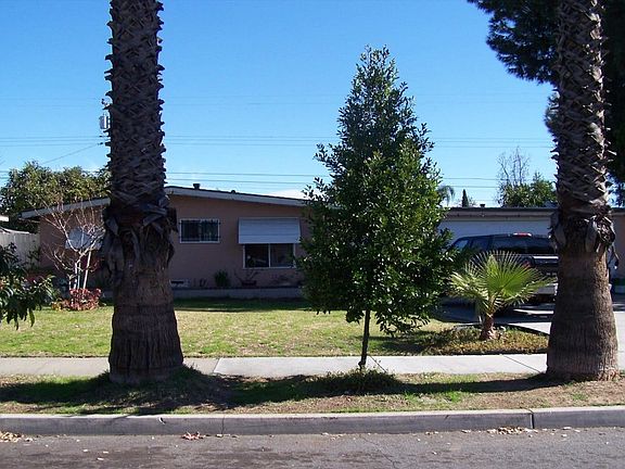 2nd image of 444 Camellia Ave