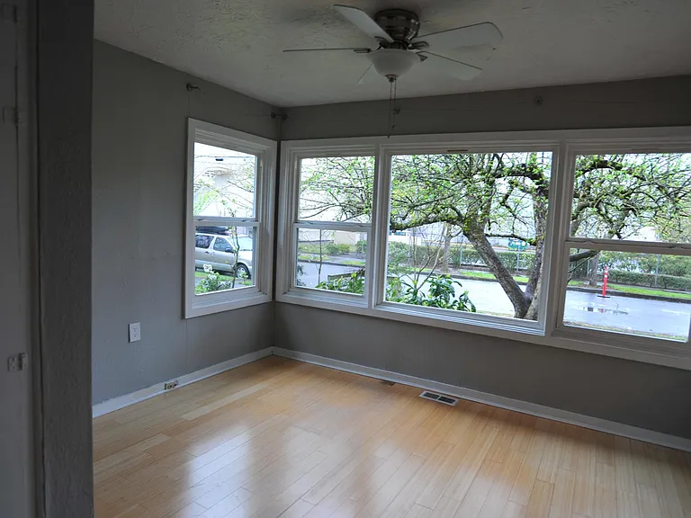 7030 SE Raymond Ct — Photo 39