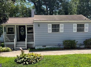 120 6th St, Colonial Beach, VA 22443