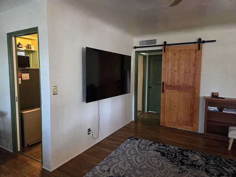 2501 E Drachman St — Photo 5
