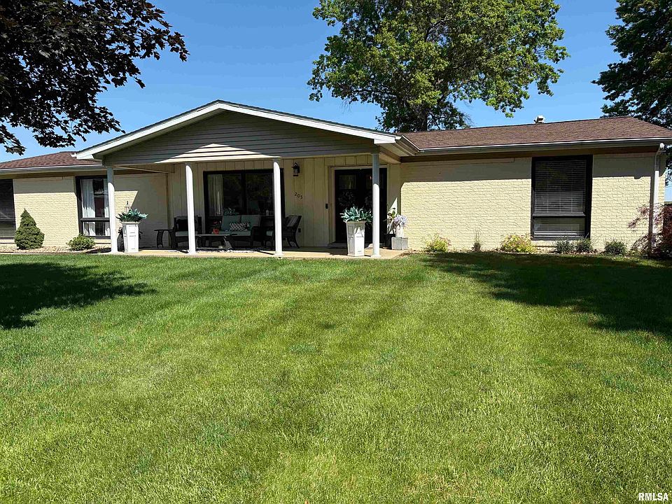 1st image of 205 W Southgate Dr