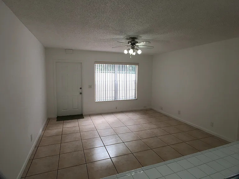 5852 Albert Rd — Photo 8