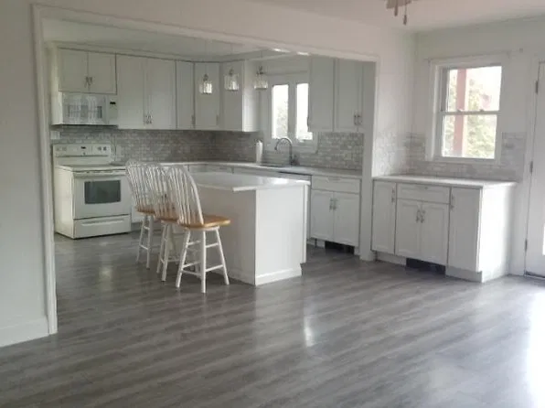6072 Route 191, Cresco, PA 18326