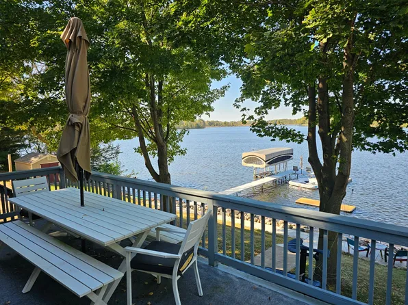 33190 Marmon St NE, Cambridge, MN 55008