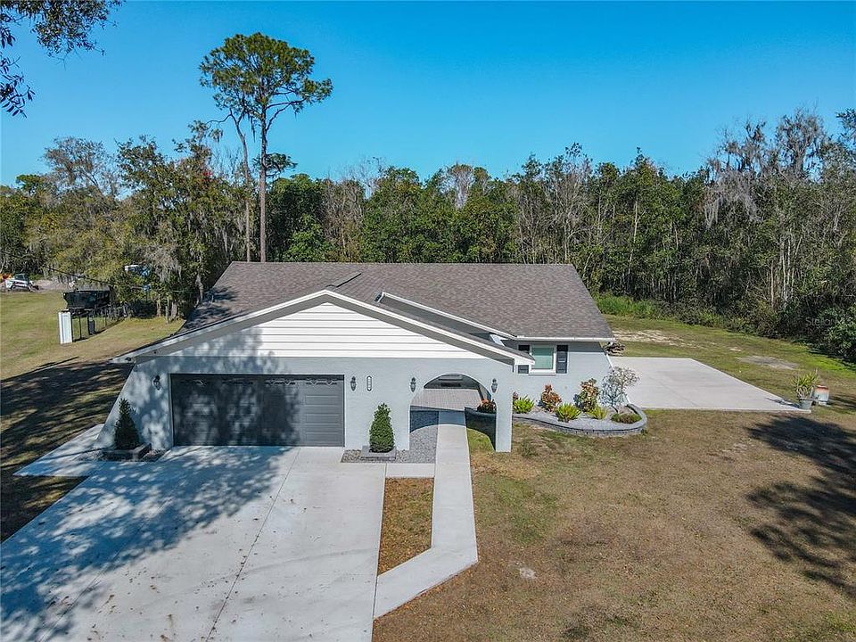 1st image of 1904 FOXHOLLOW DRIVE E