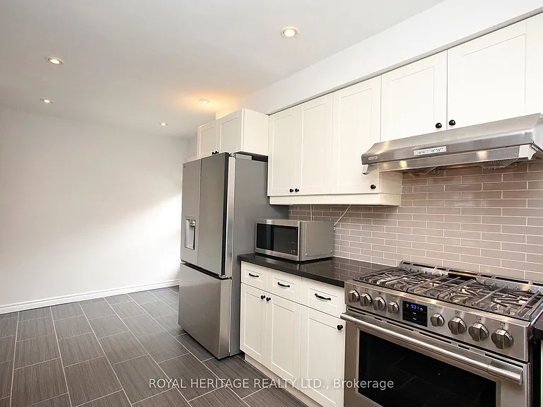 24 Reid Dr #6 — Photo 7