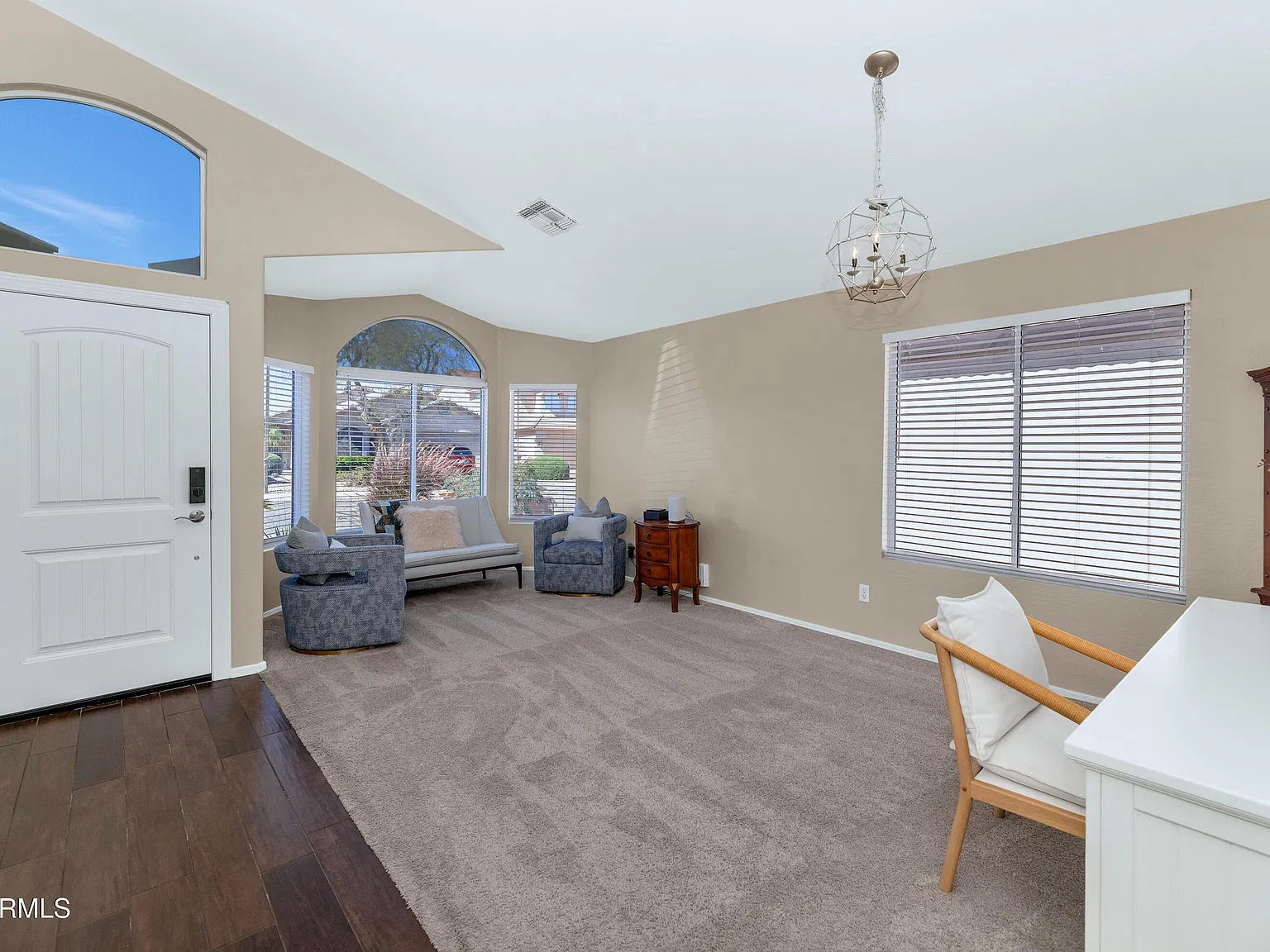 3 bed, 2.0 bath, $2,700 — Photo 4