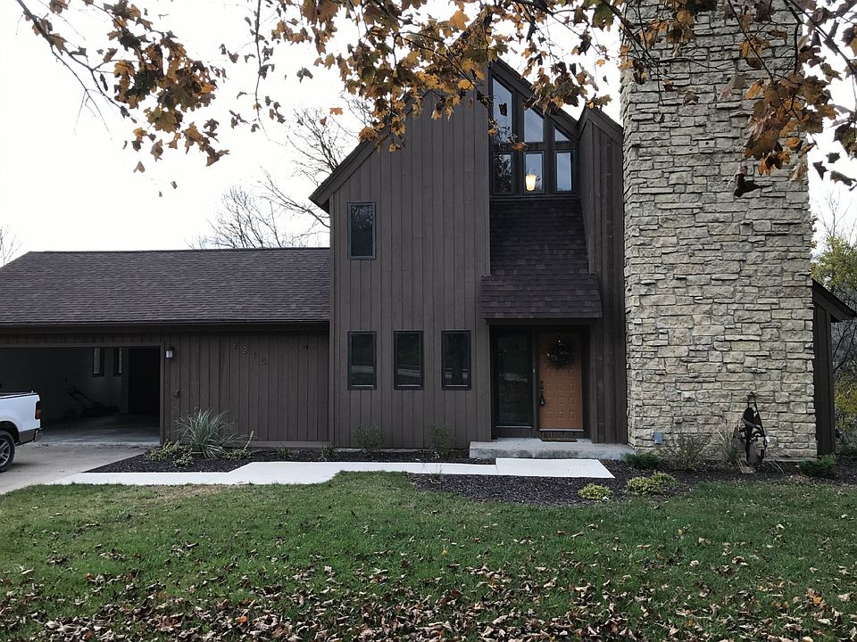 1st image of 2215 Aspen Dr