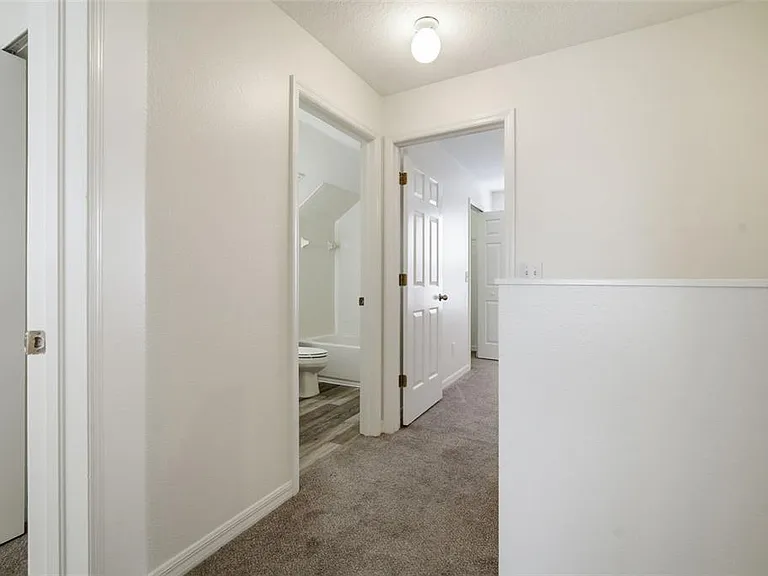 10604 Lakeside Vista Dr — Photo 43