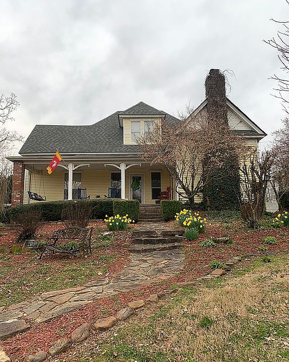 1st image of 205 Alma Ave