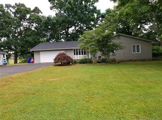 634 Bridge St, Suffield, CT 06078