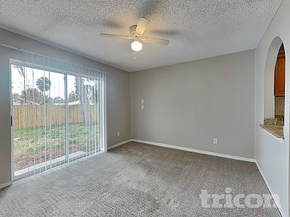 4th image of 1009 Jamaica Way