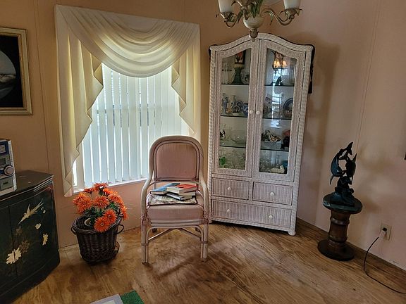 4th image of 232 Mangrove Bay Pl #3