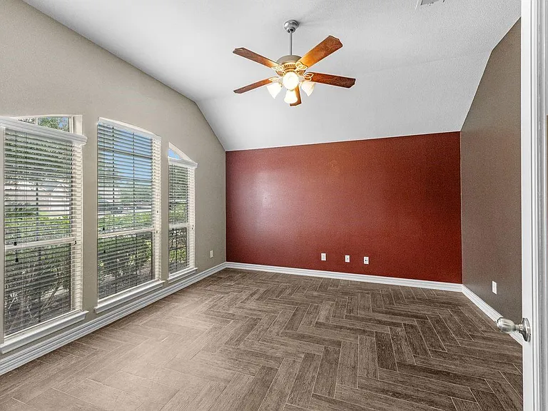 27723 Amy Willow Ln — Photo 21