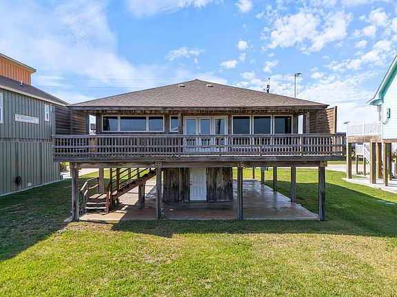 3rd image of 342 Beachfront Dr