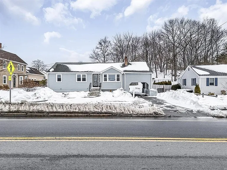 212 Cambridge Rd — Photo 32
