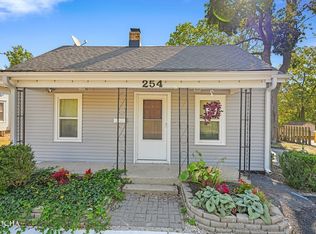 254 S Water St, Batavia, IL 60510