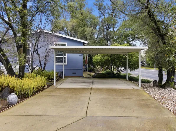 257 Bluebird Ln, Folsom, CA 95630