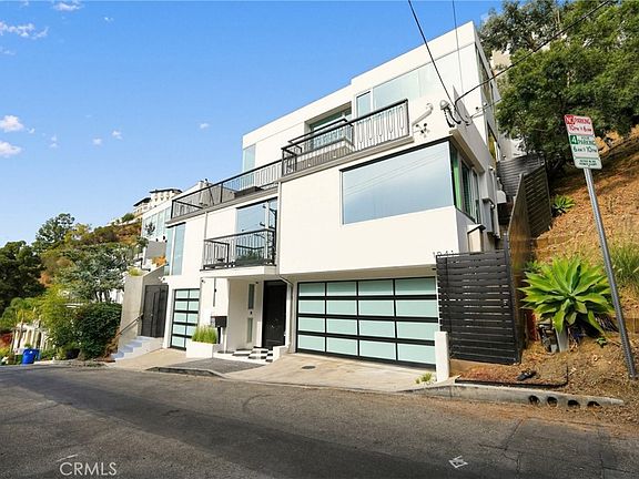 2nd image of 1941 Curson Pl