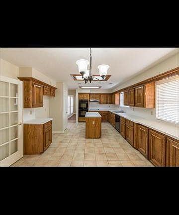4th image of 8914 Chelsworth Dr