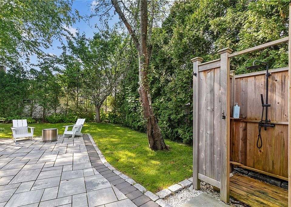 29 Carey St, Newport, RI 02840 Zillow