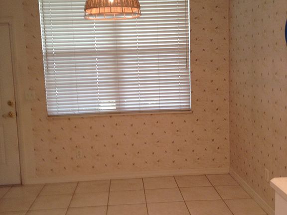 2nd image of 195 Lions Gate Dr