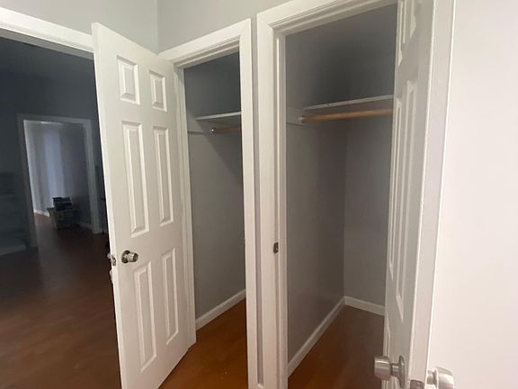 5th image of 733 Noble Ave Floor 2
