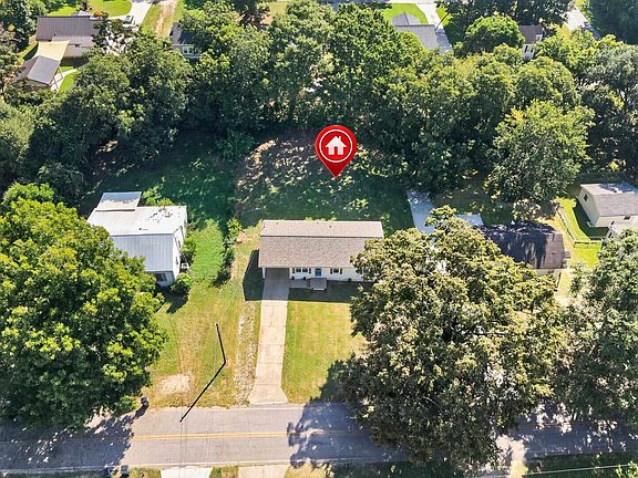 2nd image of 1015 Highland Ave