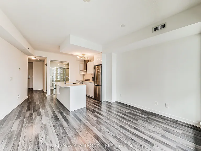 51 E Liberty St #1705 — Photo 2