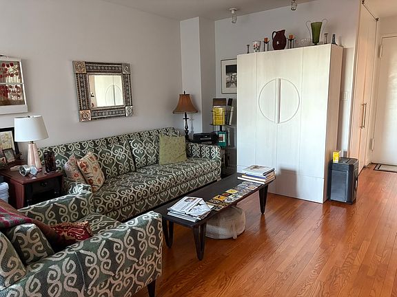 4th image of 446 E 86th St APT 6C