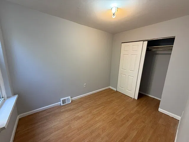 2 bed, 924 sqft, $1,200 — Photo 3