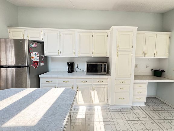4th image of 10712 W Silver Lake Dr #2018